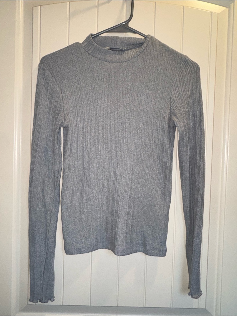 Hollister Gray Ribbed mock turtleneck Sweater